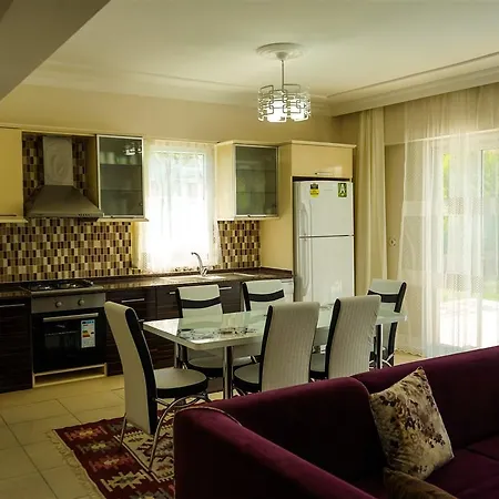 Holiday home Huzur